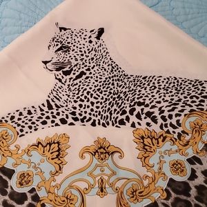 Stunning Leopard Scarf